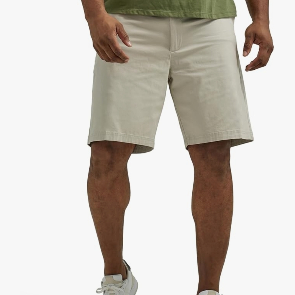 New! Lee Extreme Motion Flat Front Flex Waistband Shorts Size 44